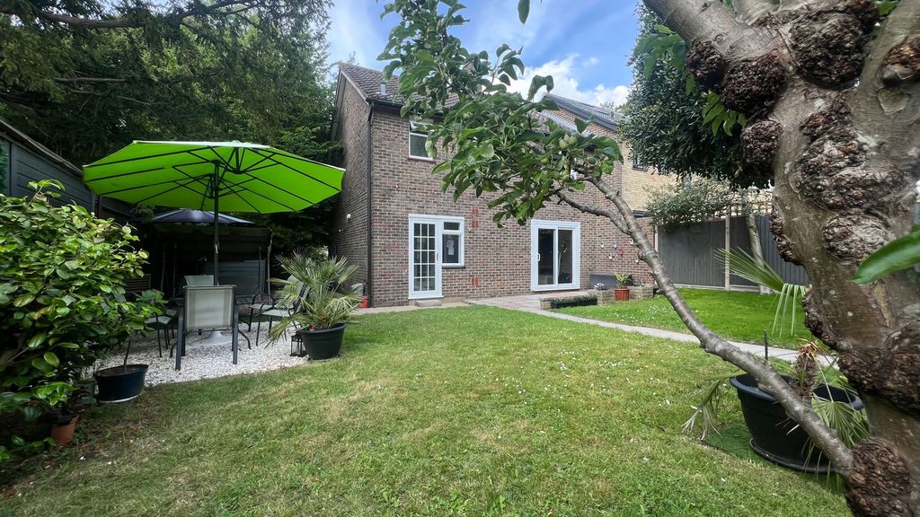Property photo 2 of 14