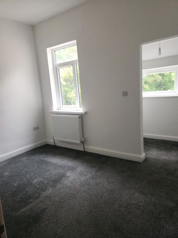 Property photo 3 of 8 20261019 094101