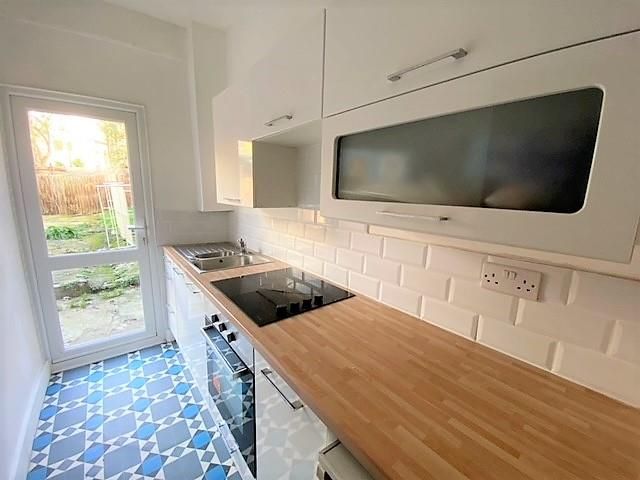 Property photo 1 of 6 L.Jpg