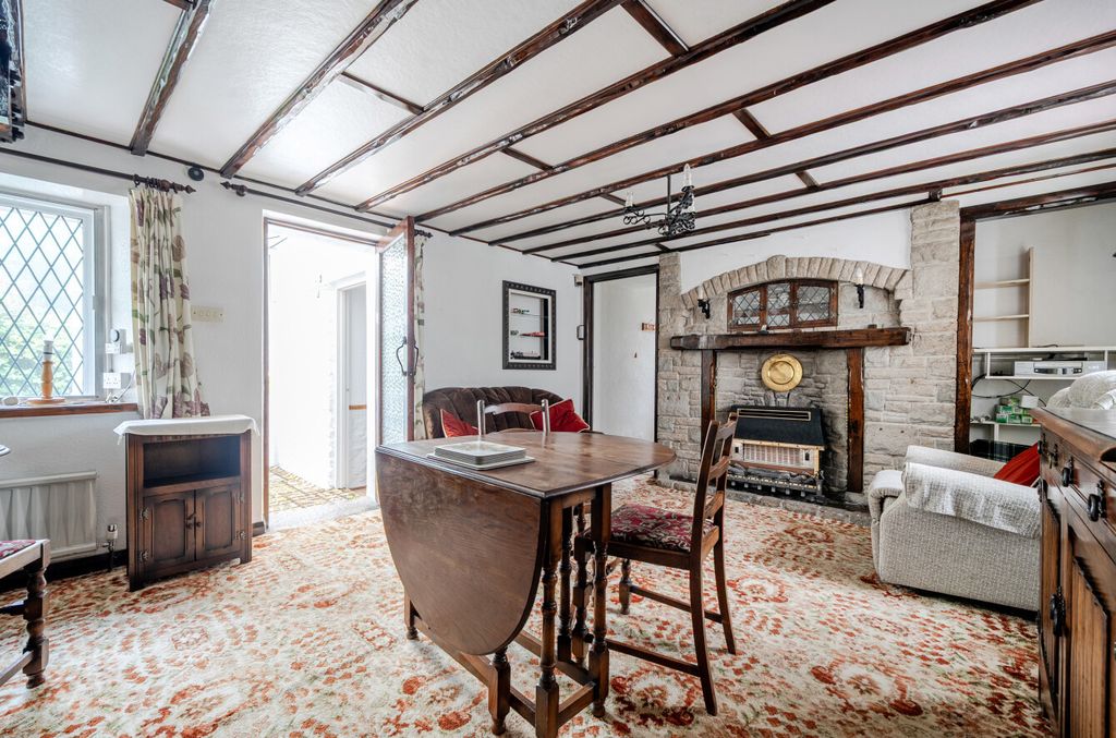 Property photo 2 of 17 1478391-19-6A32c5...