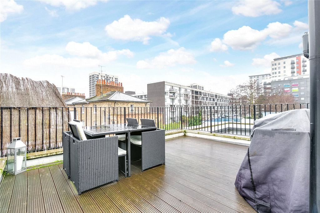 Property photo 2 of 7