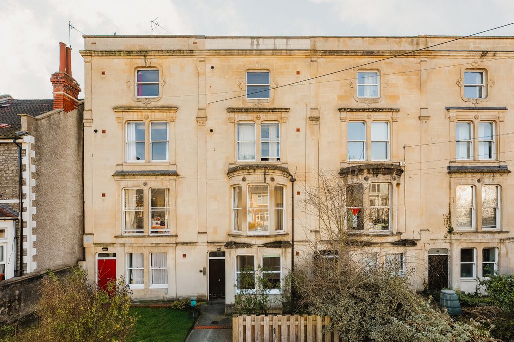 Property photo 3 of 15 Img_2315