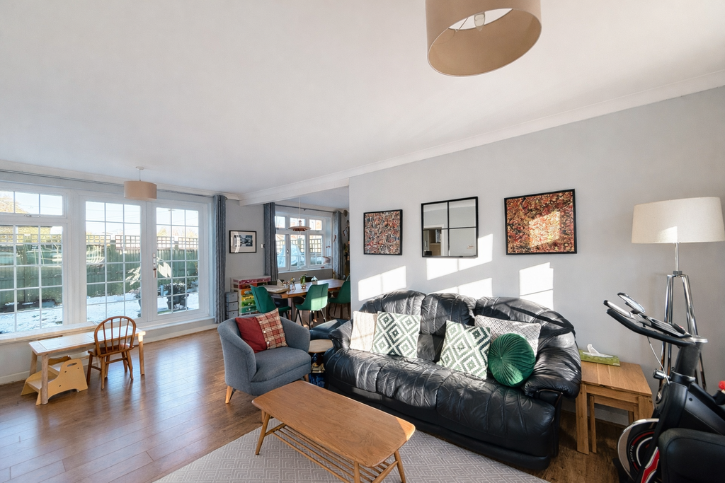 Property photo 2 of 17