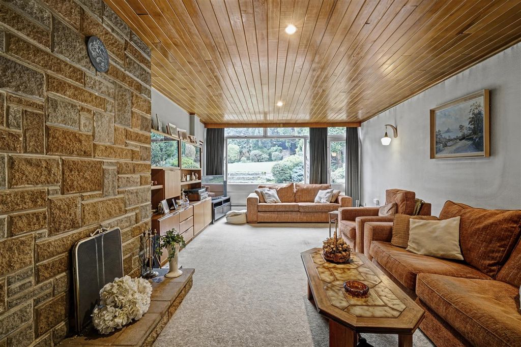 Property photo 2 of 25 Lounge With Adjoining Dining Area