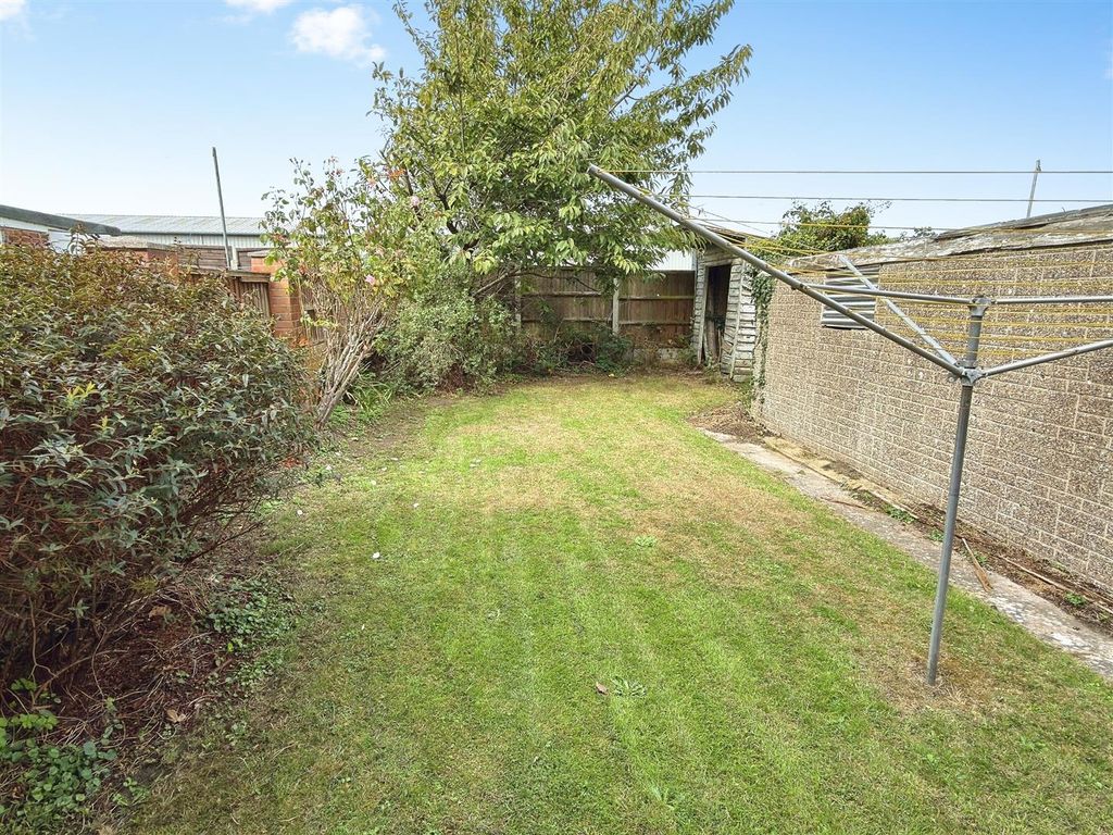 Property photo 2 of 12 Brendon Close (6).Jpg