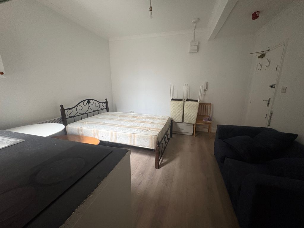 Property photo 3 of 7 Img_2163