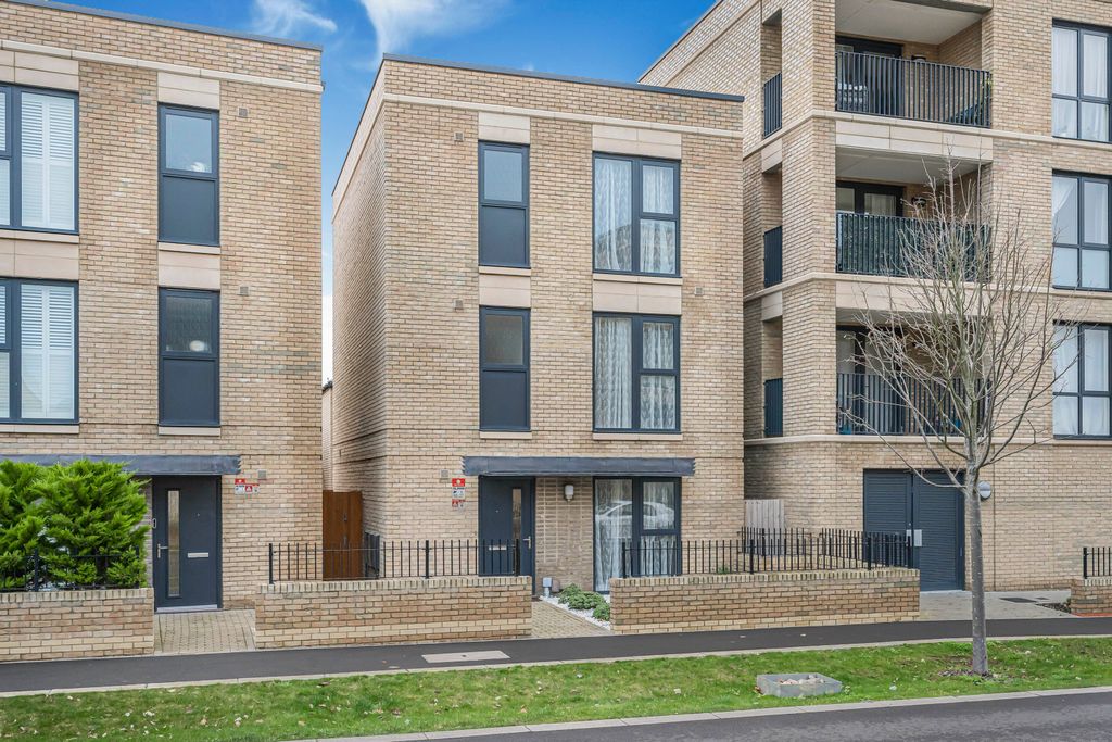 Property photo 1 of 34 2768717