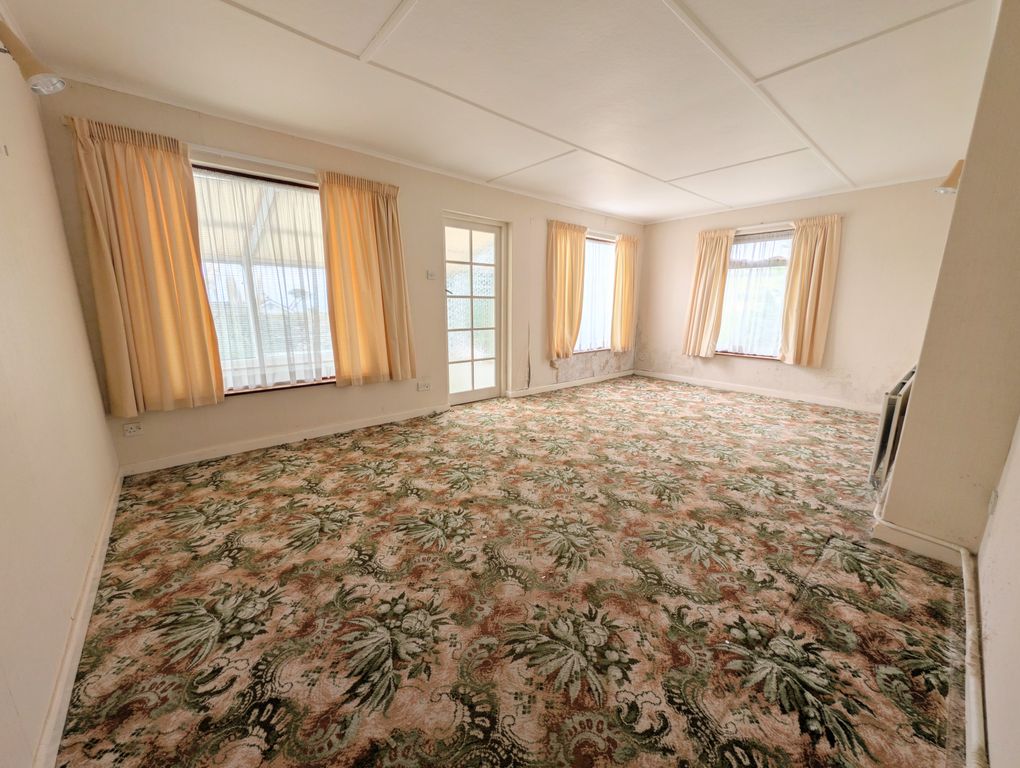 Property photo 3 of 15 Gallery