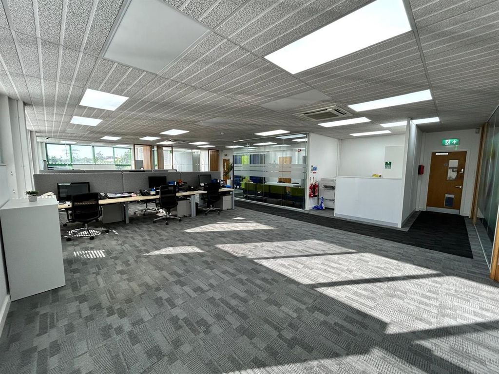 Property photo 2 of 14 #4 Office Space Eg2.Jpg