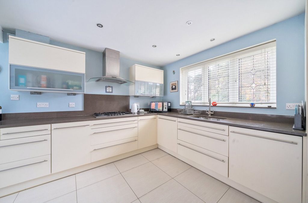 Property photo 3 of 14 Picture No. 31