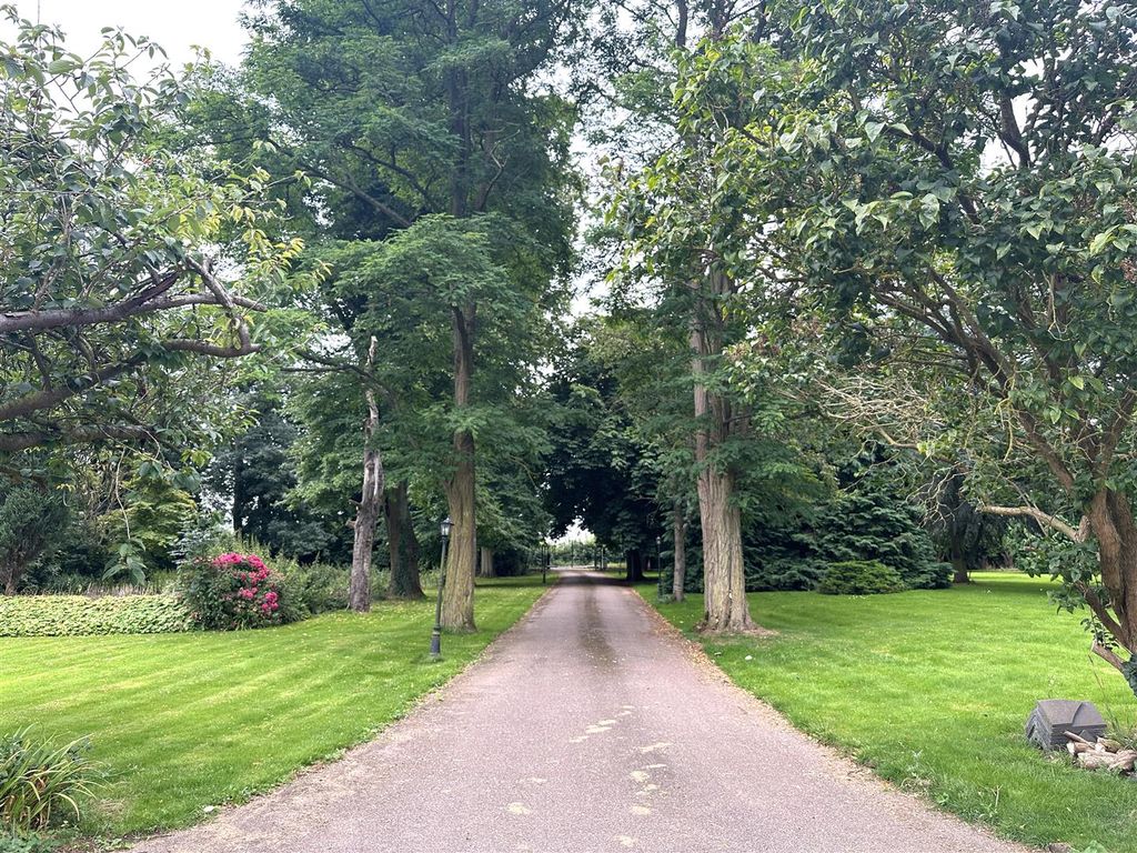 Property photo 3 of 16 Img_8133.Jpg