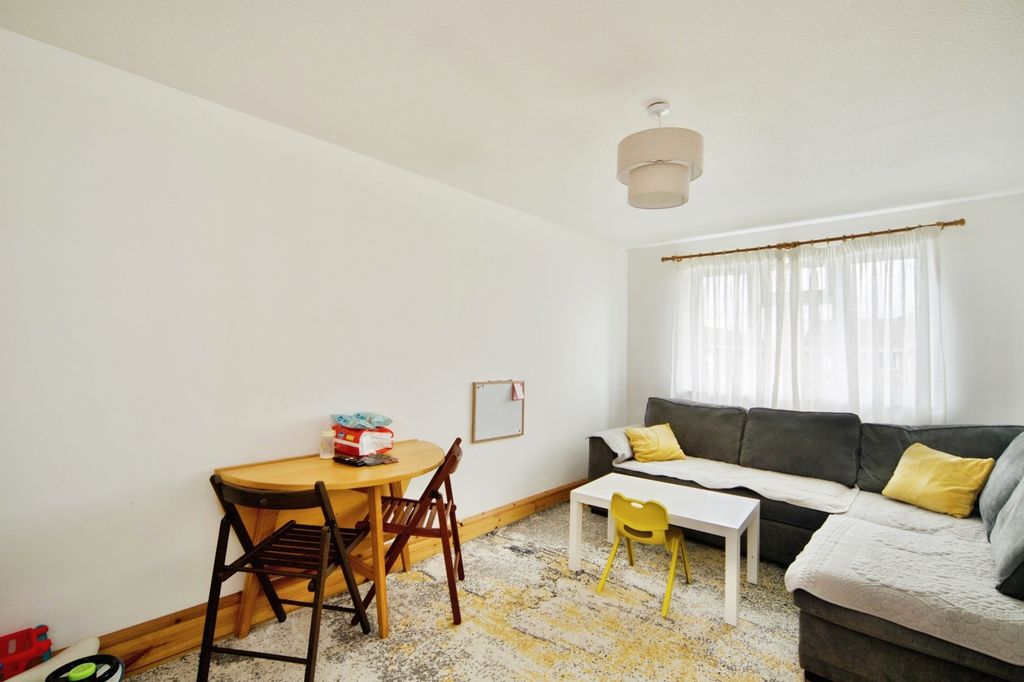 Property photo 1 of 16 Pbox-Img.Jpg