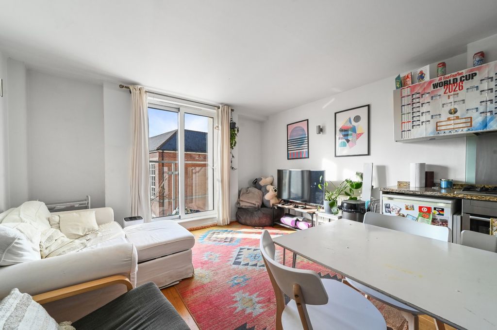 Property photo 1 of 14 Open Plan Living