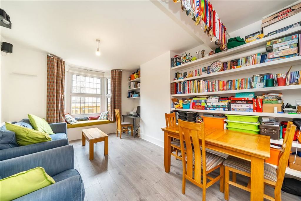 Property photo 2 of 11