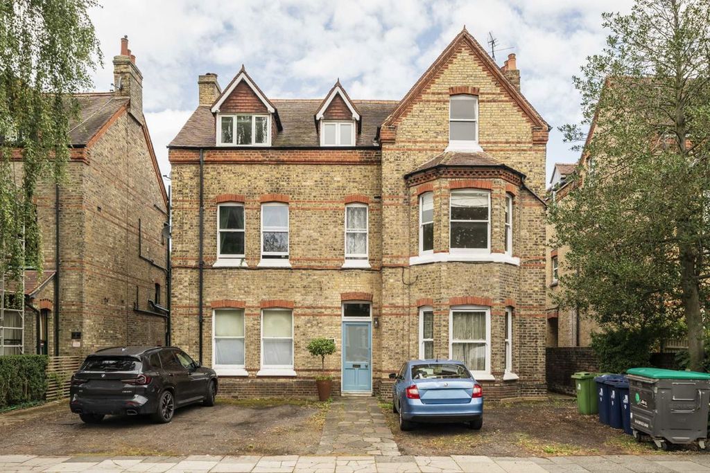 Property photo 1 of 4