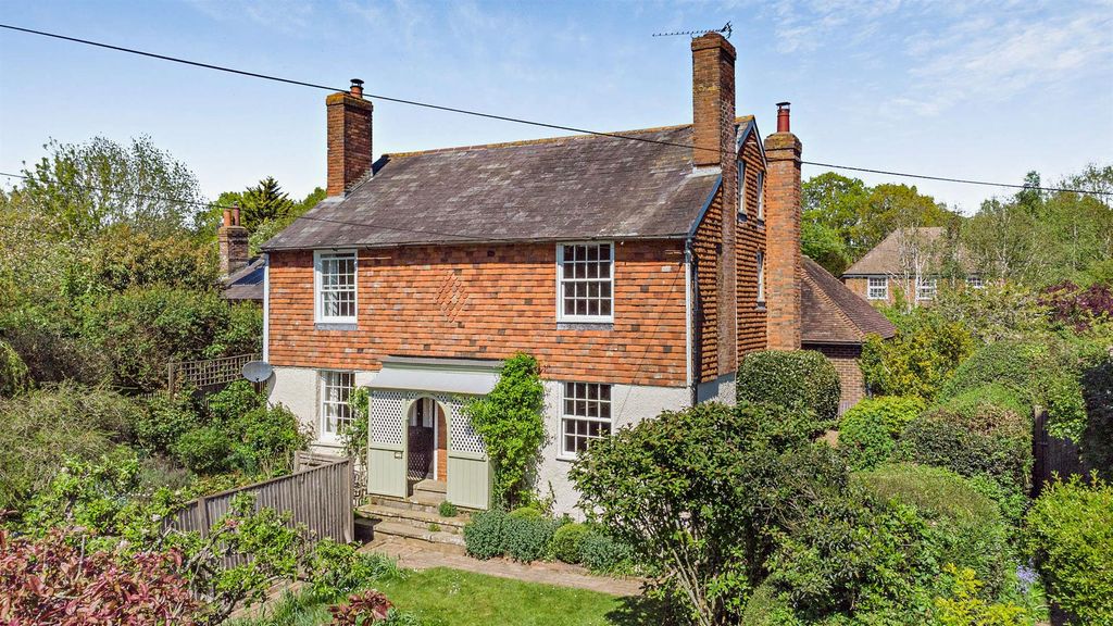 Property photo 1 of 25 8688129-Exterior04-800.Jpg