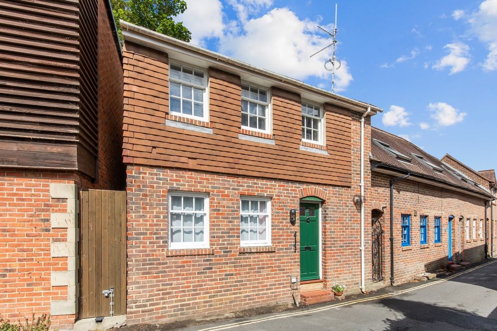 Property photo 1 of 15 4404501