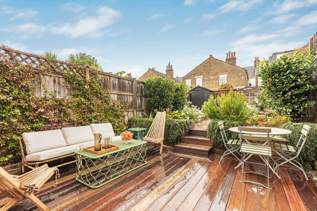 Property photo 2 of 11 Picture No. 08