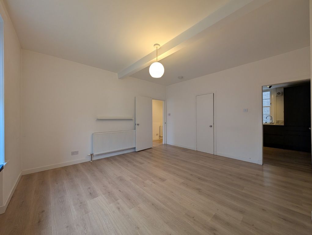 Property photo 3 of 18 Photo 3