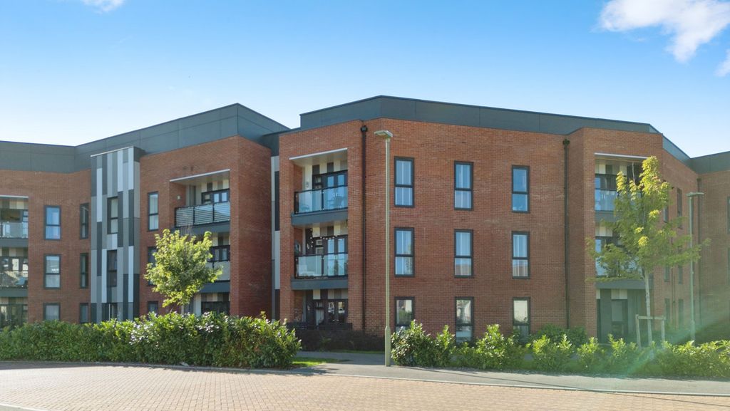 Property photo 1 of 9