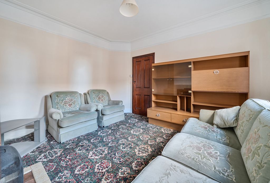 Property photo 3 of 20 1374166-2-6904De0...