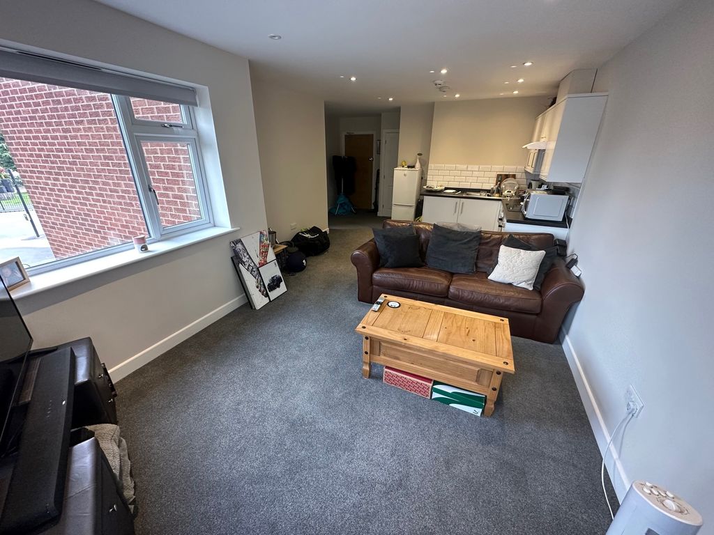 Property photo 2 of 7