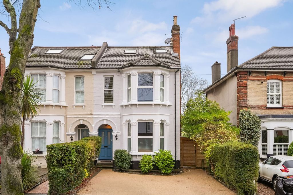 Property photo 1 of 17