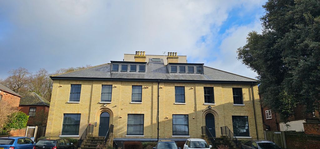 Property photo 1 of 28
