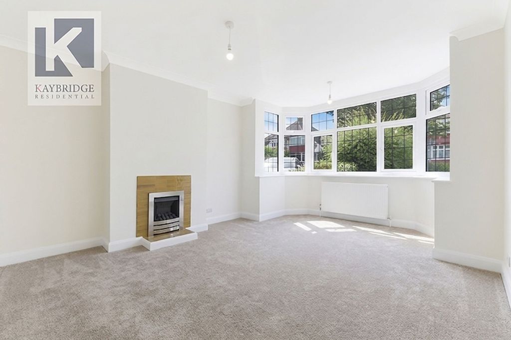 Property photo 2 of 14 Briarwood Road, Epsom - Kt17 2Ng