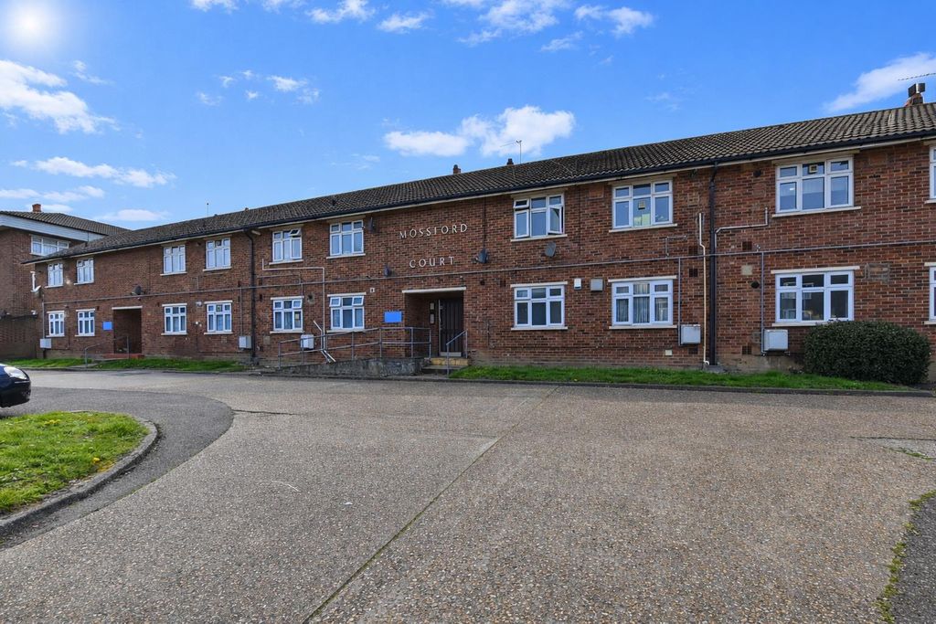 Property photo 1 of 9 Communal External