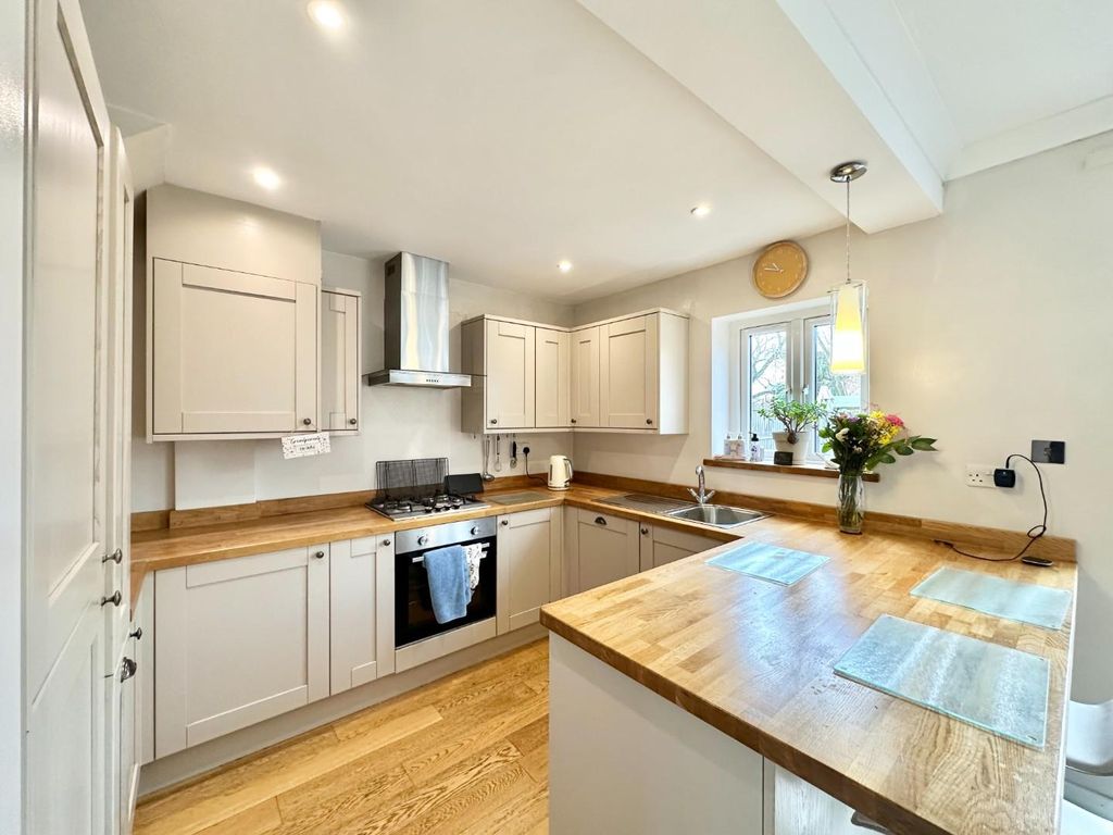 Property photo 3 of 14 Img_0457.Jpg