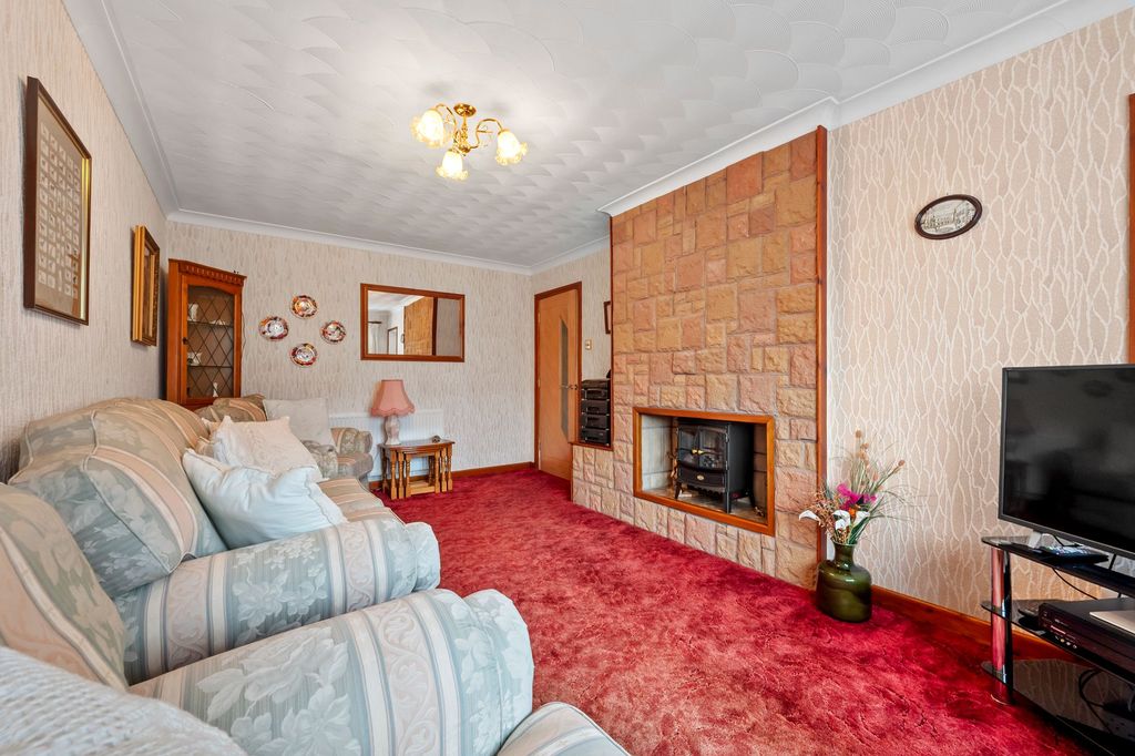 Property photo 2 of 45