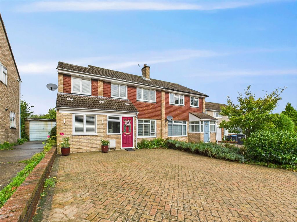 Property photo 1 of 26 Cam02885G0-Pr0472-Still017.Jpg