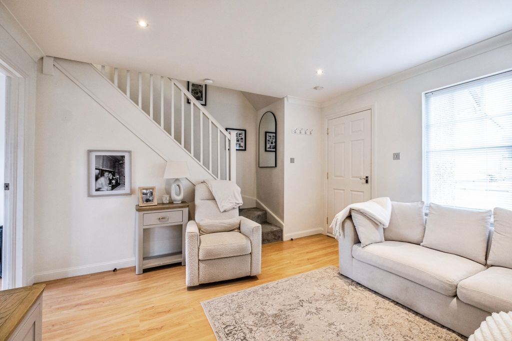 Property photo 3 of 23 Living Room