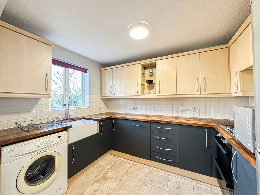 Property photo 2 of 22