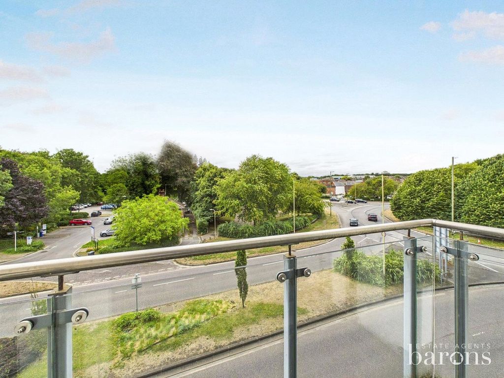 Property photo 2 of 14 Picture No. 02