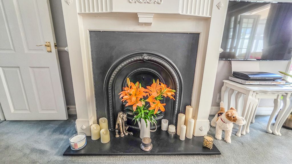 Property photo 3 of 22 Picture No. 13