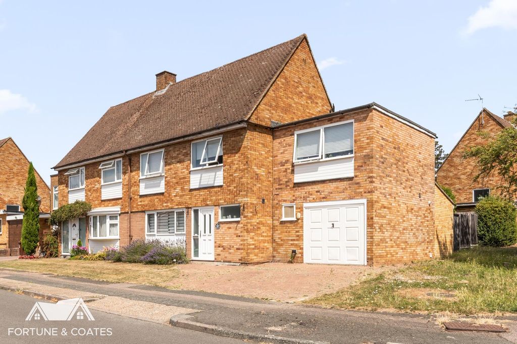 Property photo 1 of 25 Upperpark_32.Jpg