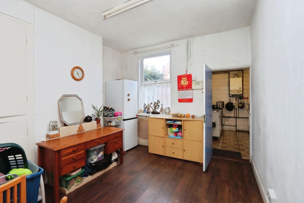 Property photo 3 of 13 Dining Room