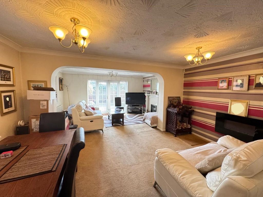 Property photo 2 of 16 2.Jpg