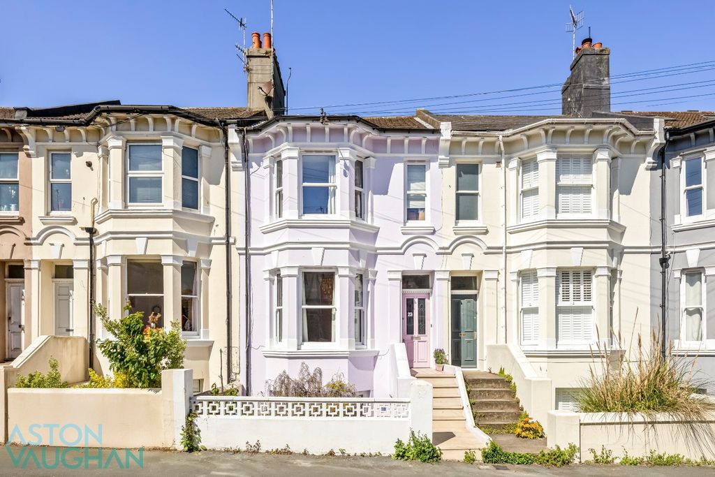 Property photo 1 of 20 5077261