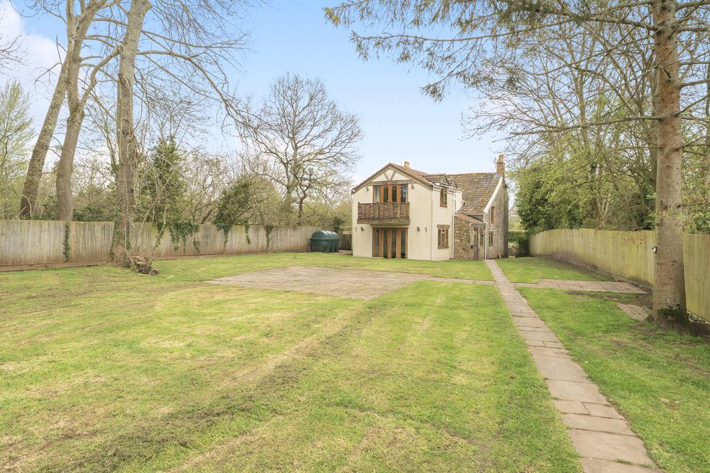 Property photo 1 of 34