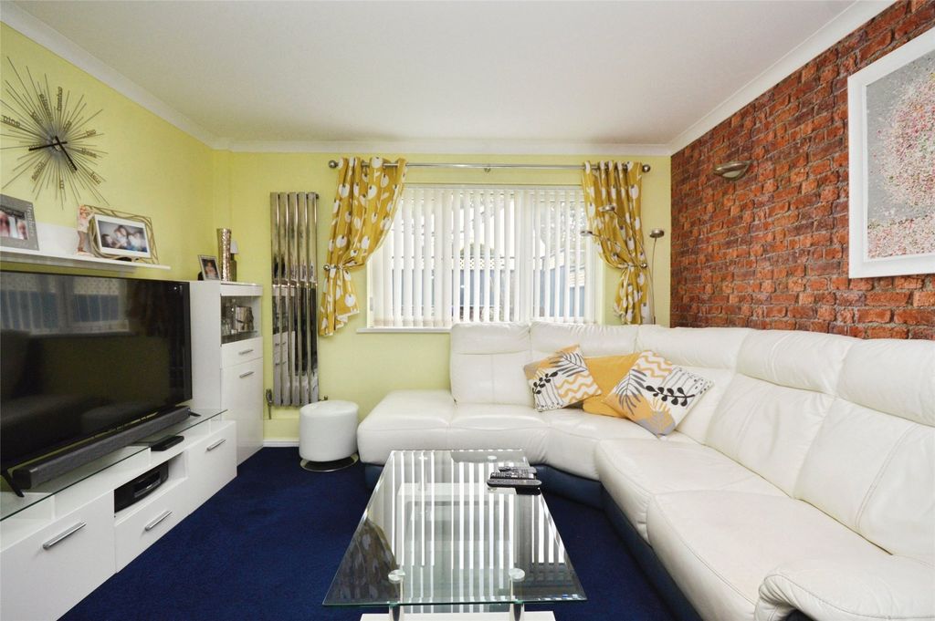 Property photo 2 of 15 Picture No. 08