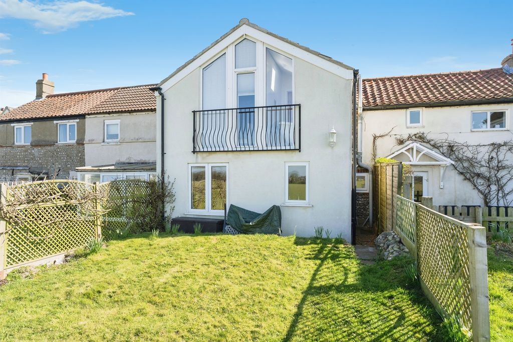 Property photo 3 of 16
