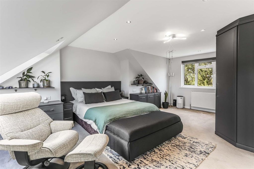 Property photo 3 of 29 1558326422 - 1.Jpg