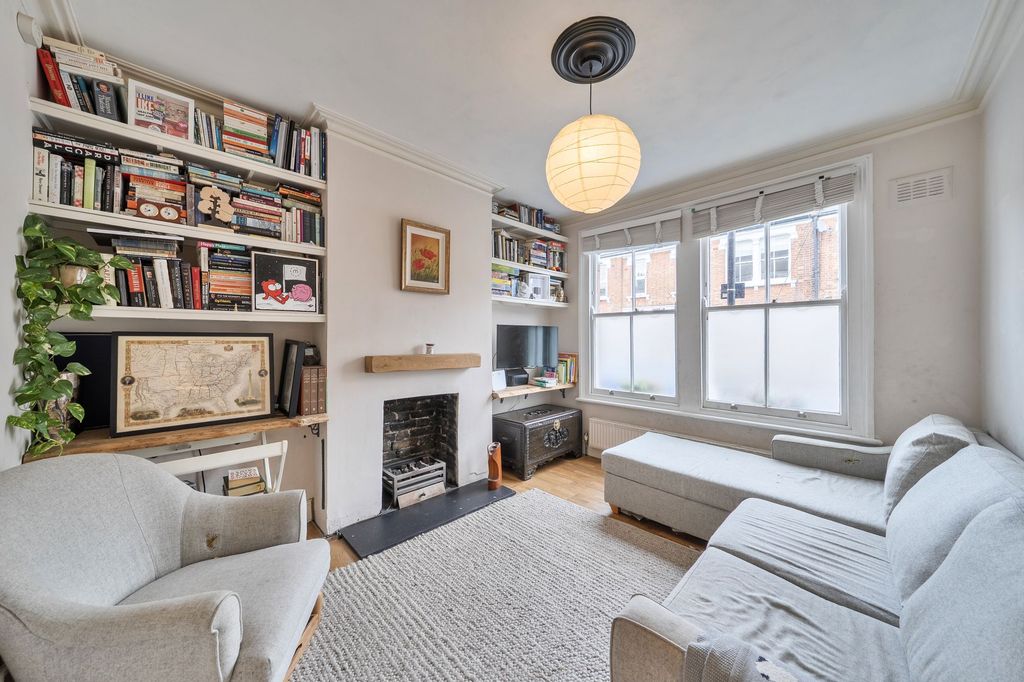 Property photo 1 of 11