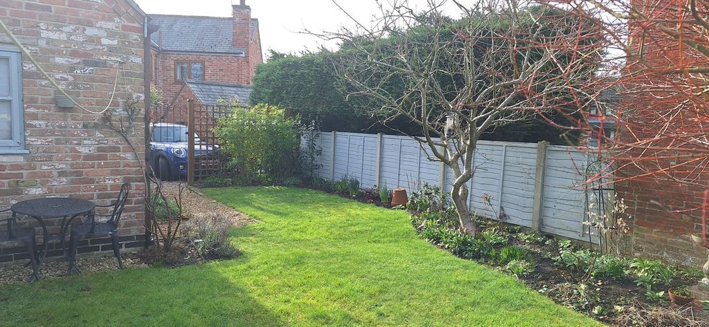 Property photo 3 of 21