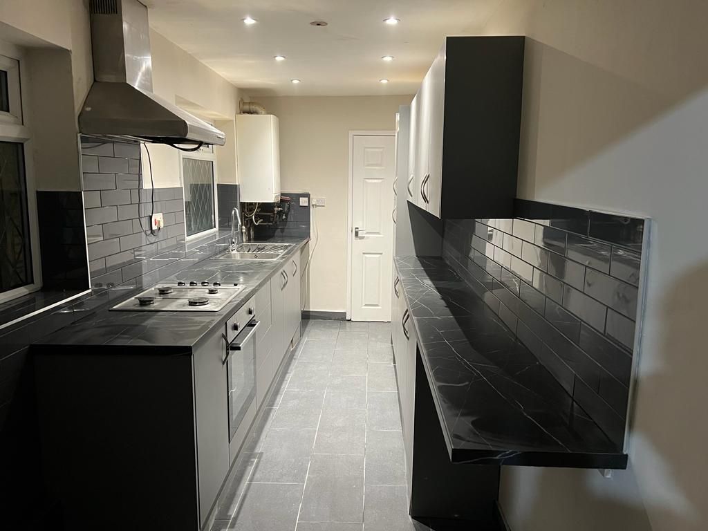 Property photo 3 of 14 Gallery