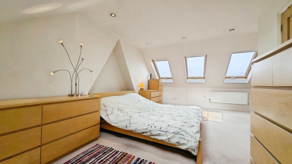 Property photo 3 of 36 d091F016-Pxl_20260305_102433138.Jpg