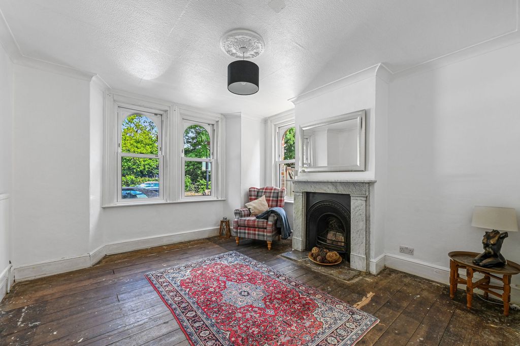 Property photo 2 of 22